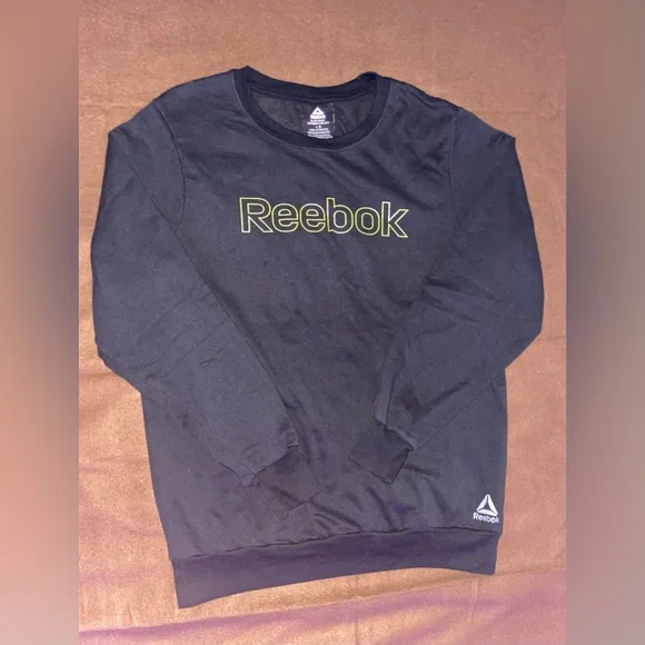 Black Reebok sweater - Picture 2 of 4